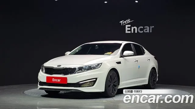 Kia K5 2011 — photo 1