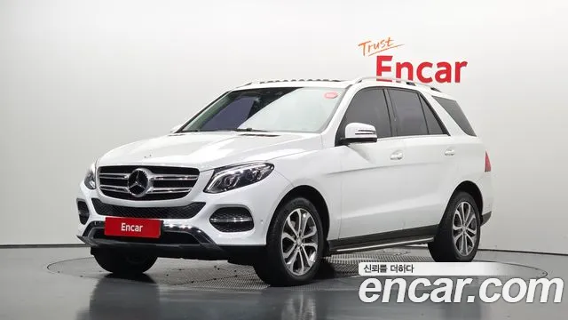 Mercedes-Benz GLE-Class 2016 — photo 1