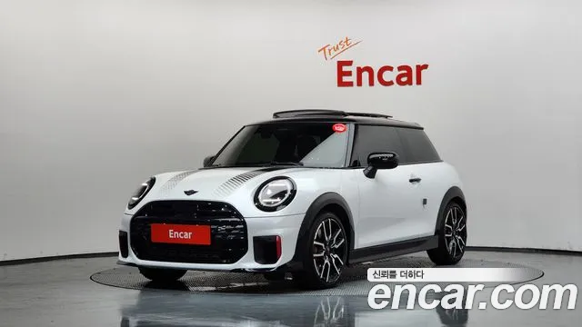 Mini Cooper 2025 — photo 1