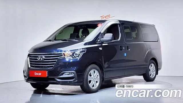 Hyundai Starex 2020 — photo 1