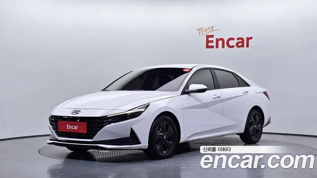 Hyundai AVANTE 2023 — photo 1