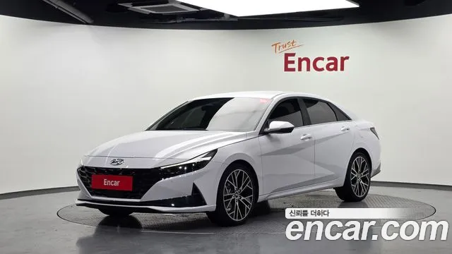 Hyundai AVANTE 2023 — photo 1