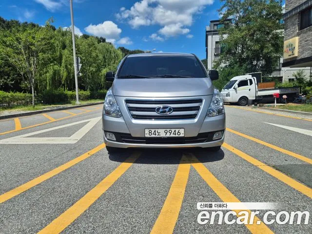 Hyundai Starex 2016 — photo 1