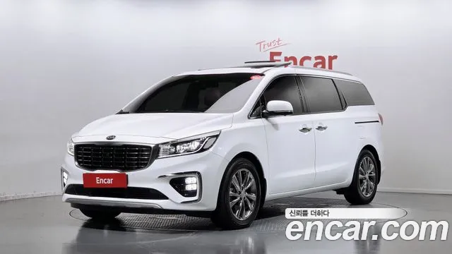 Kia Canival 2020 — photo 1