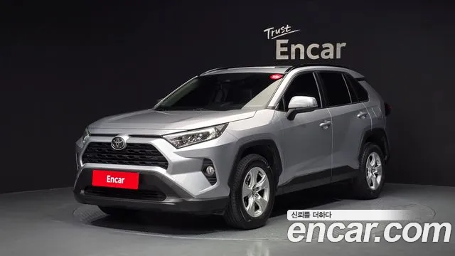 Toyota RAV4 2019 — photo 1