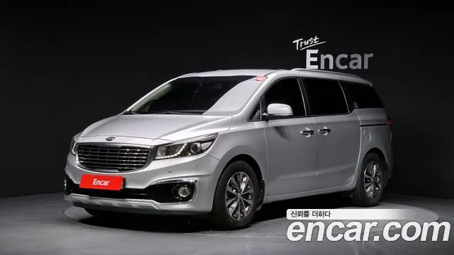 Kia Canival 2017 — photo 1