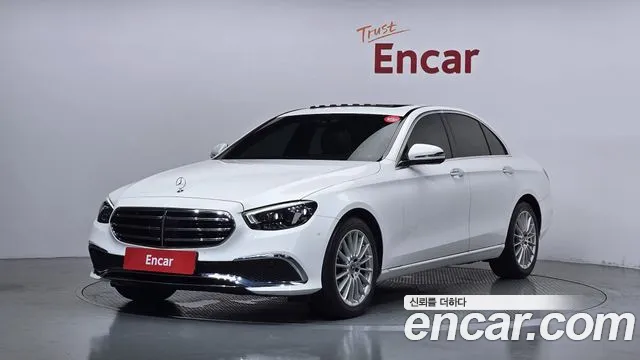 Mercedes-Benz E-Class 2021 — photo 1