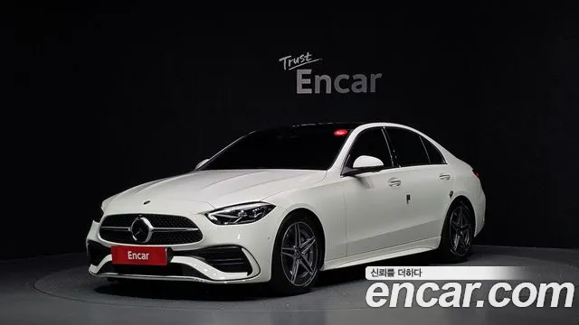 Mercedes-Benz C-Class 2026 — photo 1