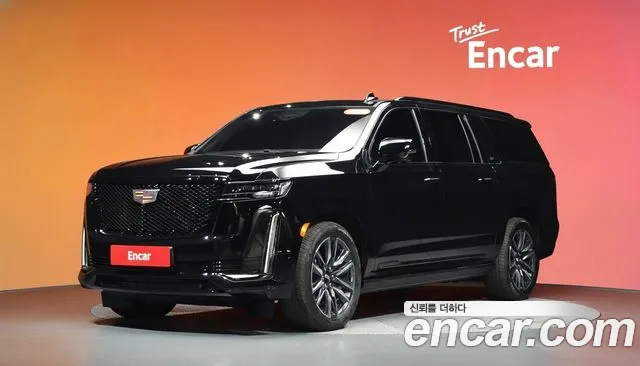 Cadillac Escalade 2023 — photo 1