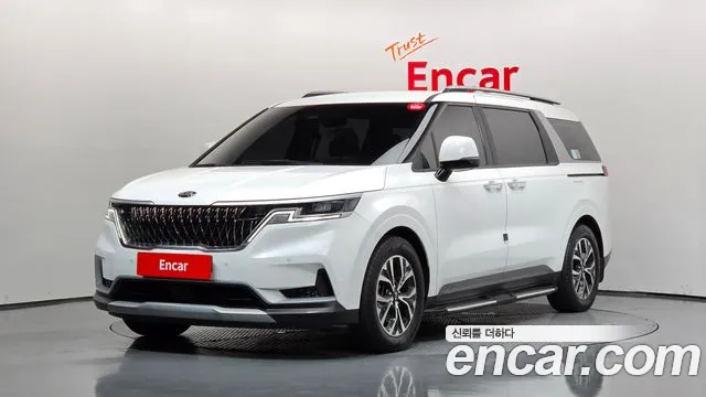 Kia Canival 2021 — photo 1