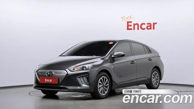 Hyundai Ioniq 2020 — photo 1