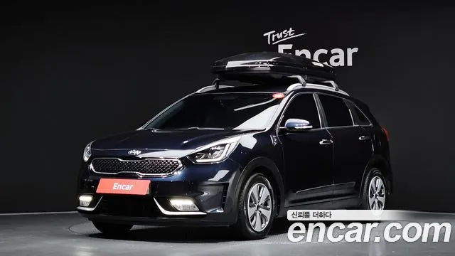 Kia Niro 2018 — photo 1