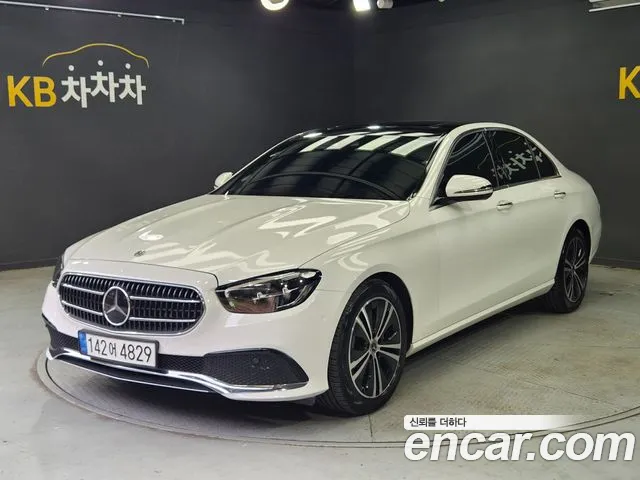 Mercedes-Benz E-Class 2021 — photo 1