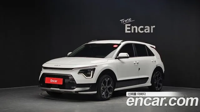 Kia Niro 2023 — photo 1