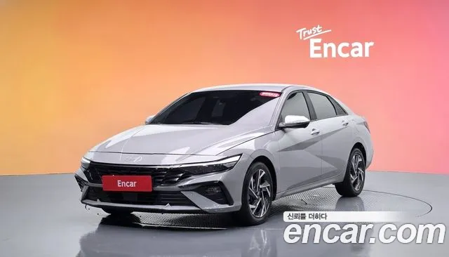 Hyundai AVANTE 2024 — photo 1
