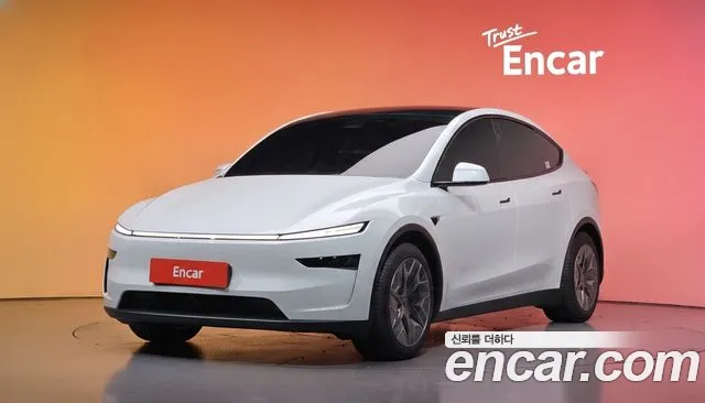 Tesla Model Y 2026 — photo 1