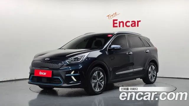 Kia Niro 2019 — photo 1