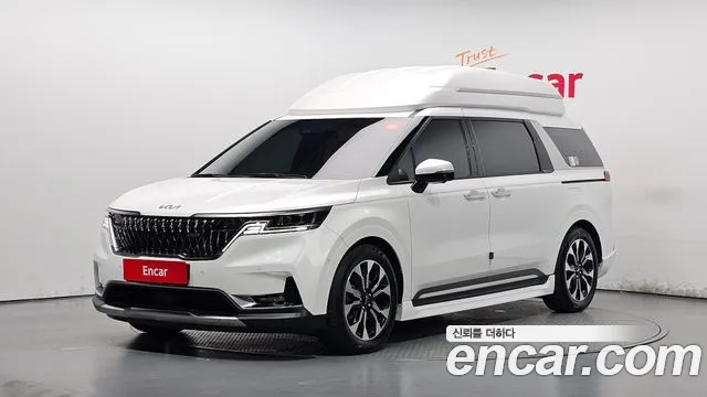 Kia Canival 2023 — photo 1