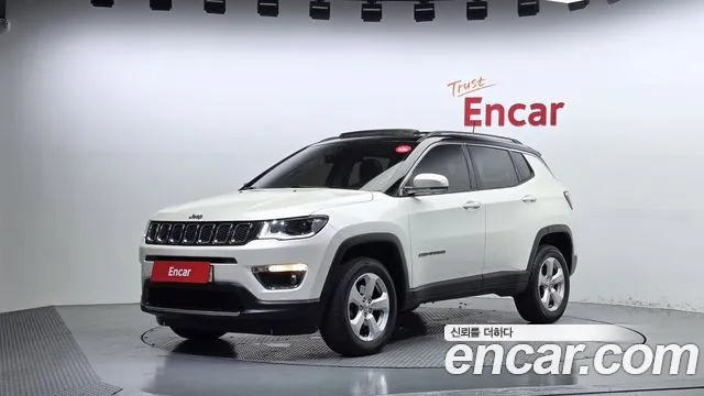 Jeep Compass 2018 — photo 1
