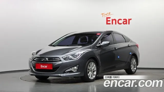 Hyundai i40 2012 — photo 1