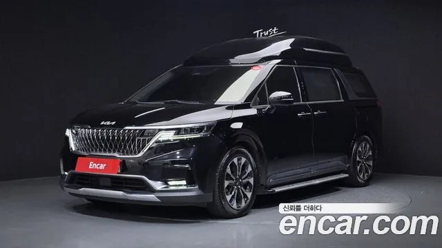 Kia Canival 2021 — photo 1