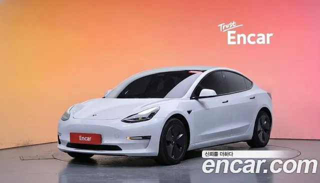 Tesla Model 3 2022 — photo 1