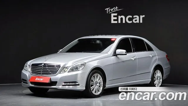Mercedes-Benz E-Class 2011 — photo 1