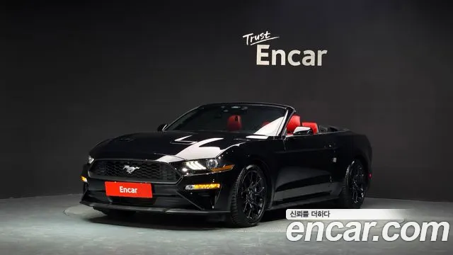 Ford Mustang 2021 — photo 1