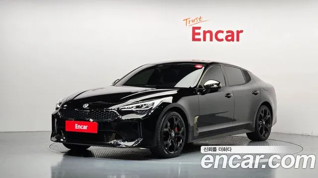 Kia Stinger 2019 — photo 1