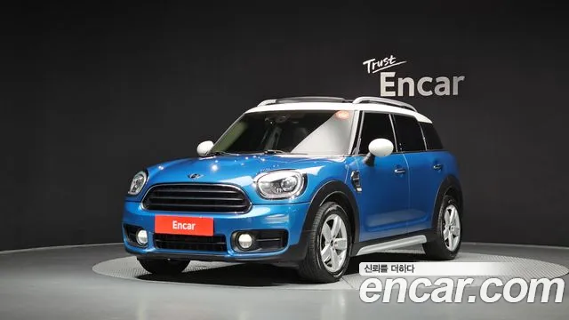 Mini Countryman 2018 — photo 1