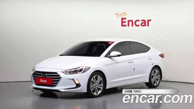 Hyundai AVANTE 2018 — photo 1
