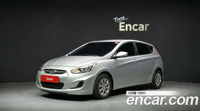 Hyundai Accent 2017 — photo 1