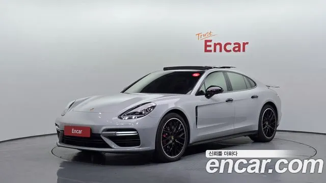 Porsche Panamera 2017 — photo 1