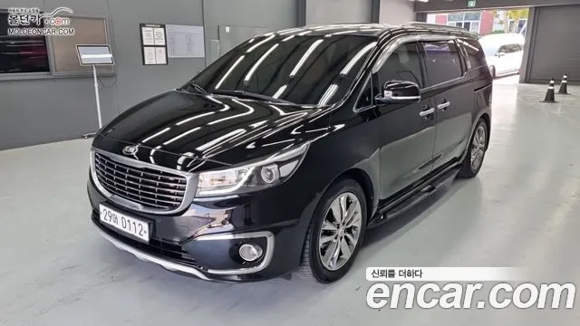Kia Canival 2017 — photo 1
