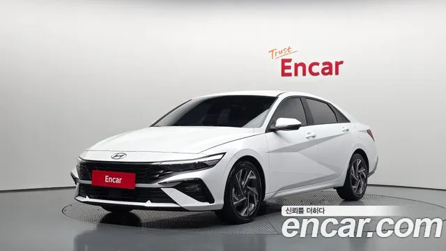 Hyundai AVANTE 2024 — photo 1