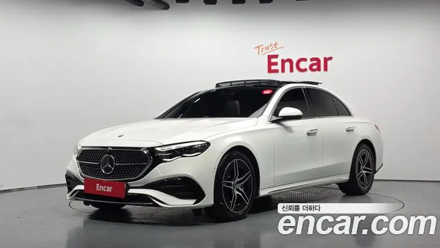 Mercedes-Benz E-Class 2026 — photo 1