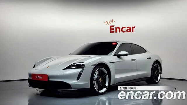 Porsche Taycan 2022 — photo 1