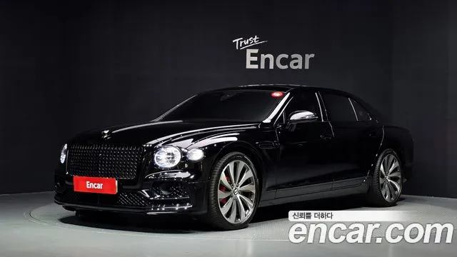 Bentley Flying Spur 2022 — photo 1