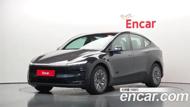 Tesla Model Y 2026 — photo 1