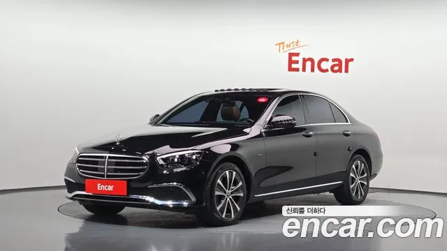 Mercedes-Benz E-Class 2021 — photo 1