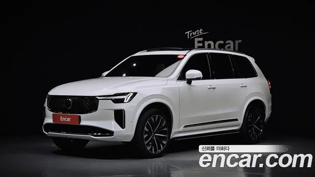Volvo XC90 2026 — photo 1