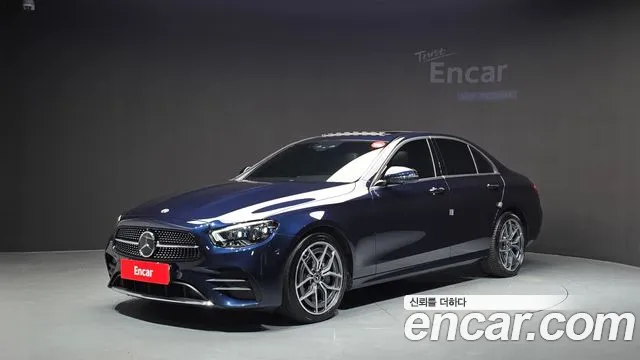 Mercedes-Benz E-Class 2021 — photo 1