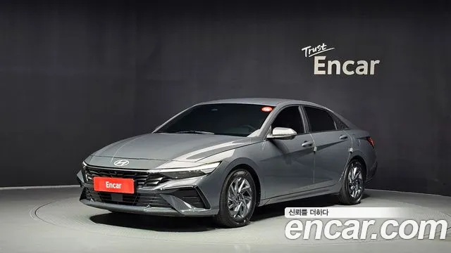 Hyundai AVANTE 2024 — photo 1