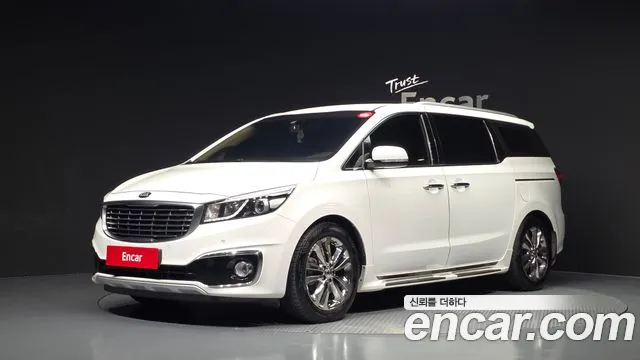 Kia Canival 2016 — photo 1