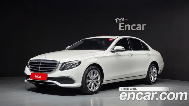 Mercedes-Benz E-Class 2020 — photo 1