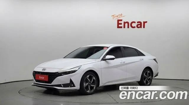 Hyundai AVANTE 2023 — photo 1