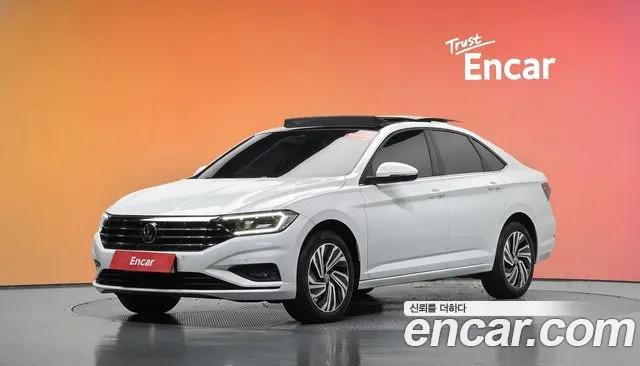 Volkswagen Jetta 2021 — photo 1