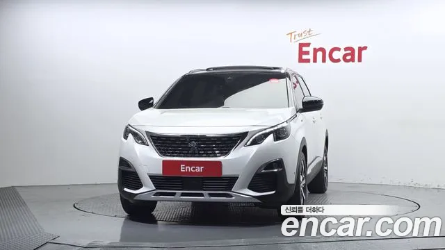 Peugeot 5008 2021 — photo 1