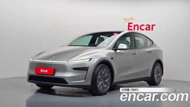 Tesla Model Y 2026 — photo 1