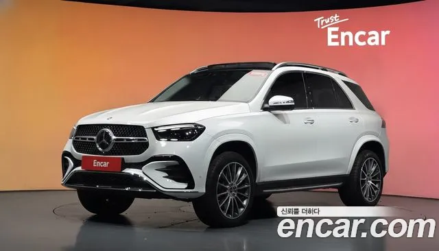 Mercedes-Benz GLE-Class 2025 — photo 1